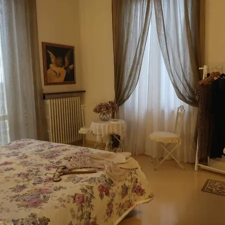 Palazzo Mestichelli Boutique Palace * 蒙泰普兰多内